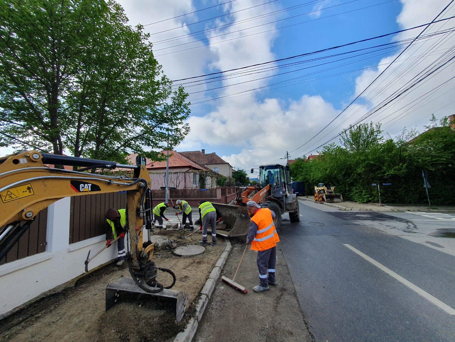 lucrări finalizate pe trei străzi din sibiu - pe alte șase sunt deschise șantiere