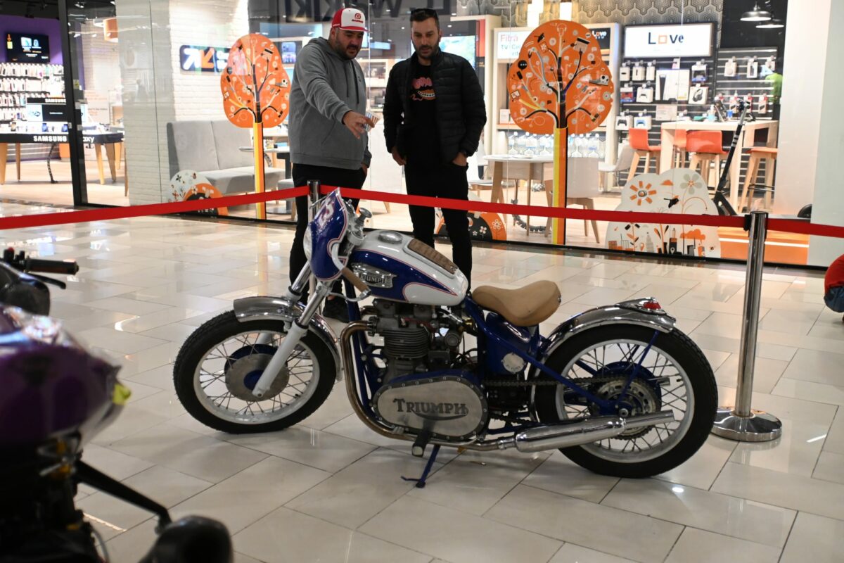 FOTO: Motociclete unice, construite de la zero, expuse în Promenada Mall la Sibiu Bike Show