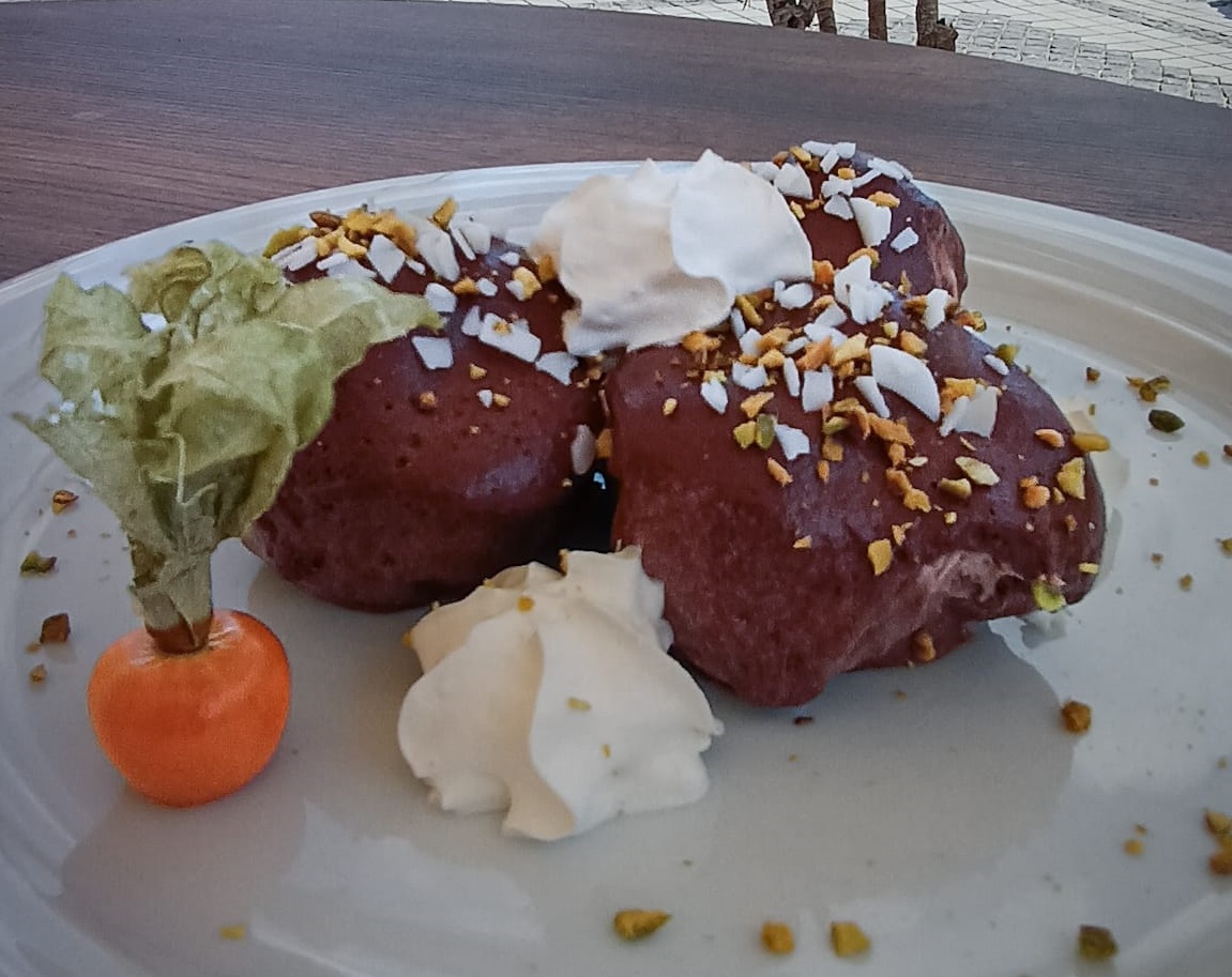 lyra, cel mai nou restaurant din sibiu - profiterolul și preparatele din carne de struț, „vedetele” meniului