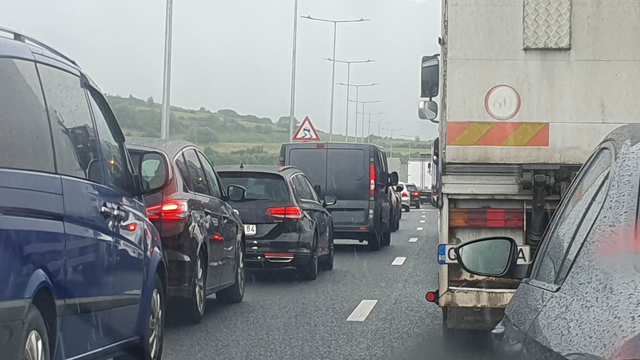 video foto: trafic îngreunat pe autostrada a1 la boița - coloana se întinde pe câțiva kilometri