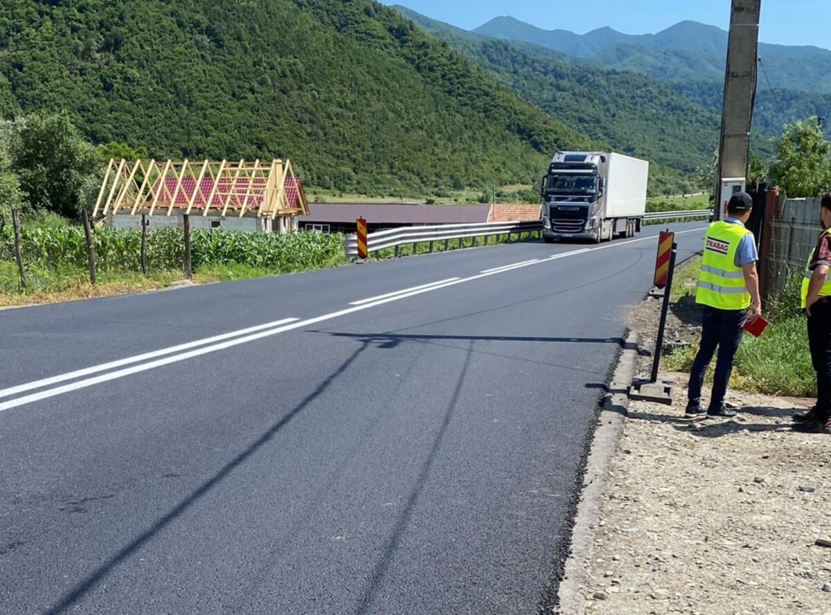 video foto: traficul se redeschide pe ambele sensuri la boița - restricții de viteză și depășirea interzisă