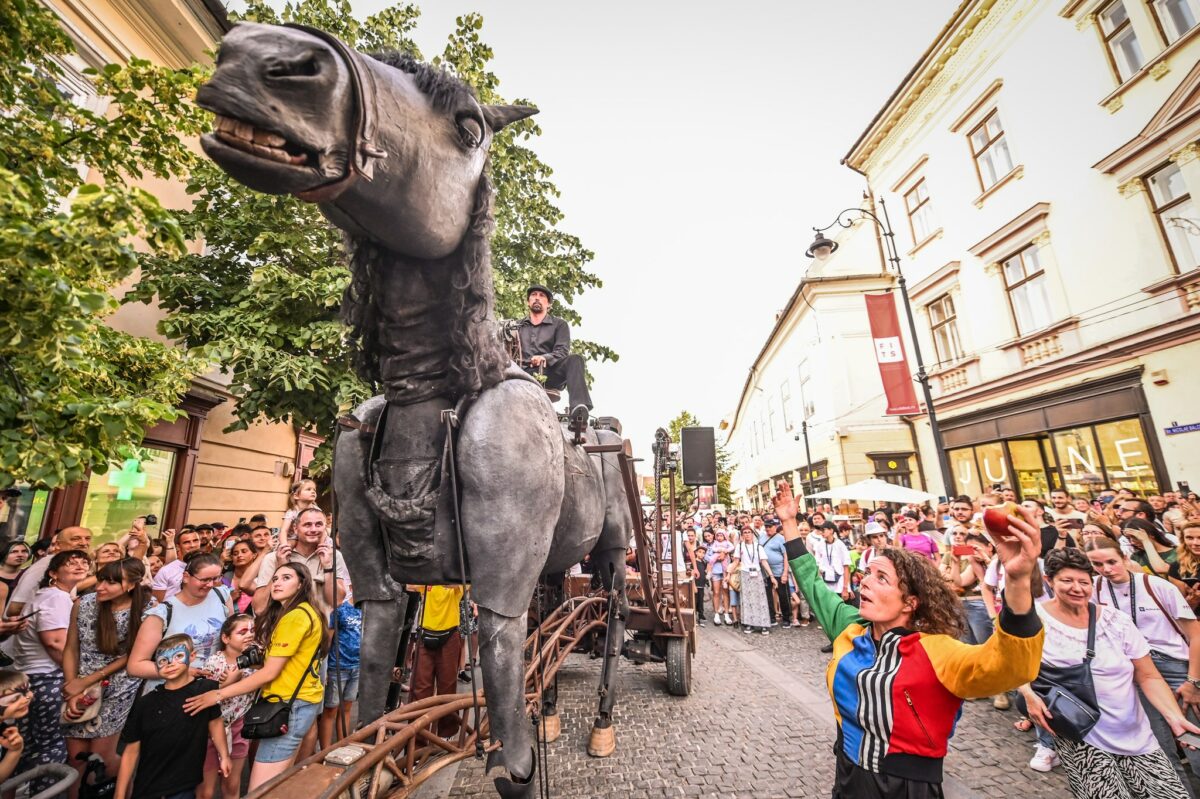 festivalul internațional de teatru sibiu primește placa de onoare a ordinului meritul civil al spaniei