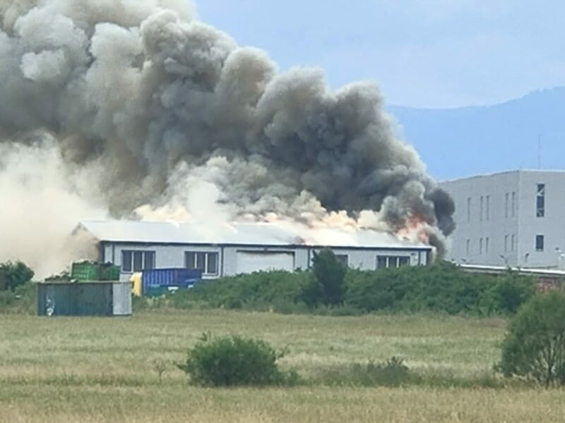 update: mesaj de alertă extremă pe telefoanele sibienilor din cauza incendiului - isu: „evitați zona”