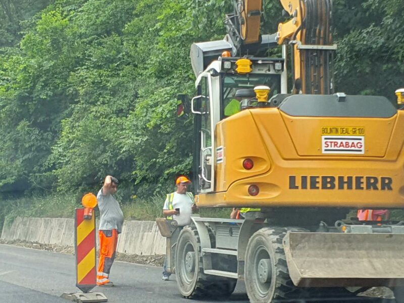 coloane kilometrice pe valea oltului în zona boița. se circulă îngreunat