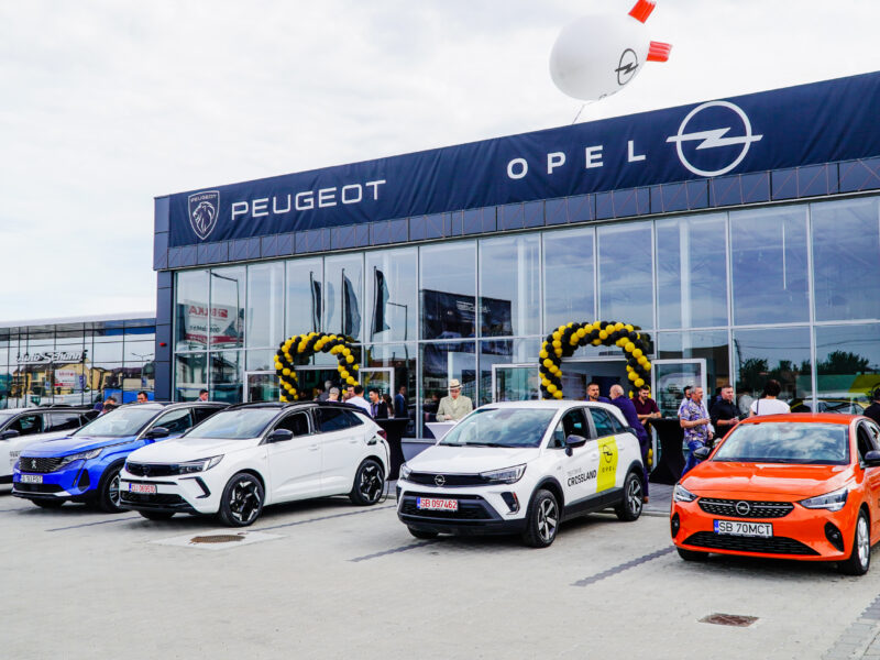 S-a inaugurat cel mai nou și modern showroom auto din Sibiu - Peugeot și Opel s-au mutat într-o nouă casă