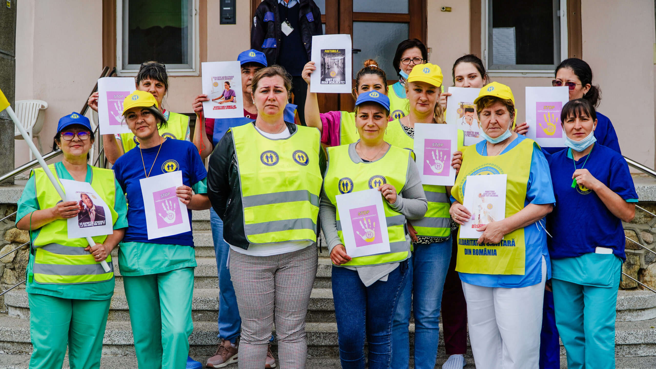 FOTO: Medicii pichetează spitalele din Sibiu - Sindicaliștii amenință cu greva generală