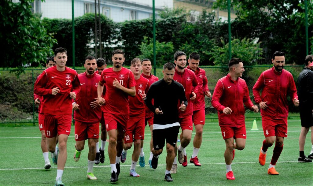 VIDEO FC Hermannstadt s-a reunit pe sinteticul de pe ”Pietricica” - Care a fost lotul la primul antrenament