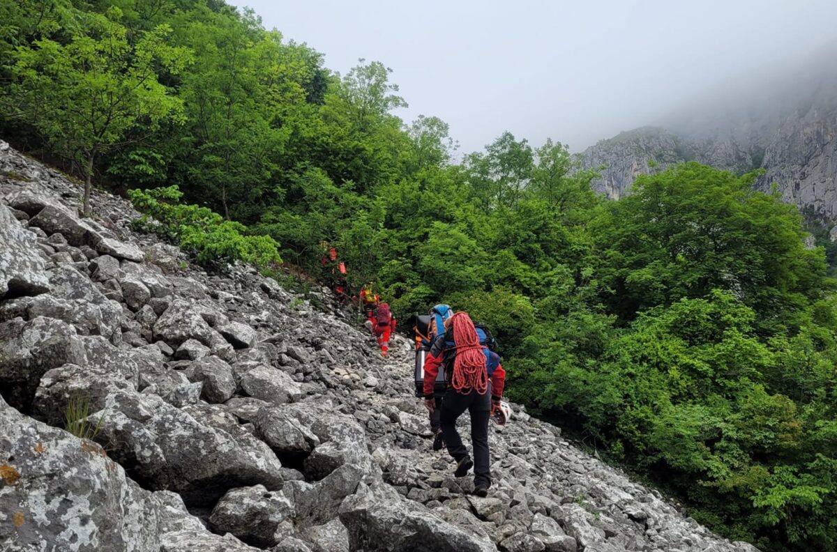 turistă rătăcită între balea lac și cabana podragu - salvamontiștii au demarat căutările