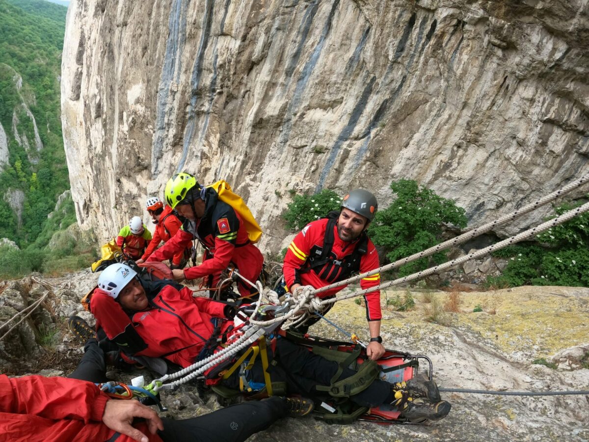 serviciul salvamont sibiu ar putea dispărea. dan popescu: „noi încercăm să dovedim unicitatea serviciului” (video)