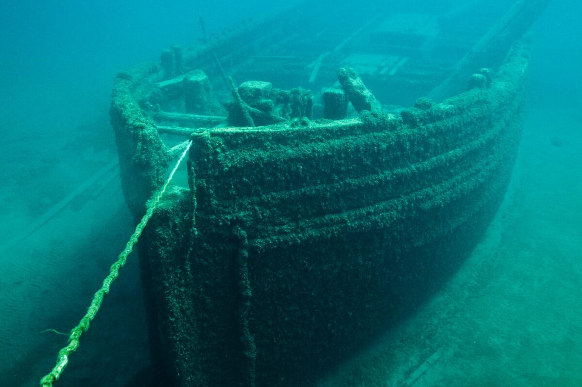 alertă în atlantic: un submarin turistic pentru explorarea titanicului a dispărut