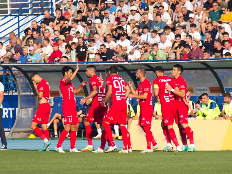 fc hermannstadt, cap de serie la tragerea la sorți a meciurilor din play-off-ul cupei româniei. poate juca cu șelimbăr!