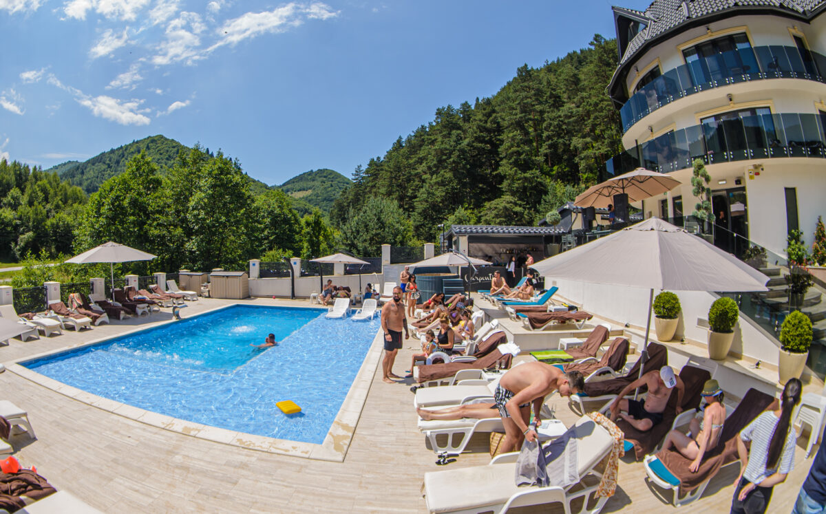 Piscinele în care ne putem răcori în vara lui 2024 la Sibiu și în împrejurimi