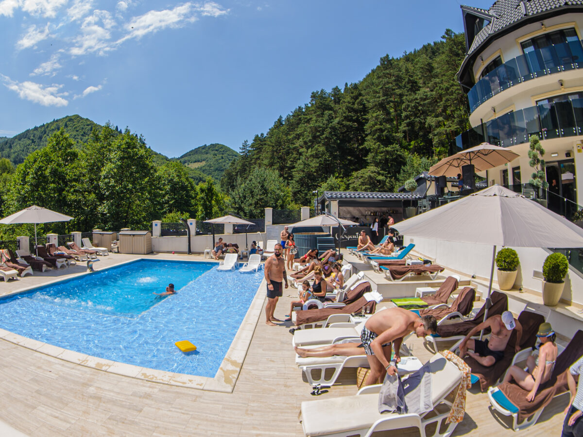 Piscinele în care ne putem răcori în vara lui 2024 la Sibiu și în împrejurimi