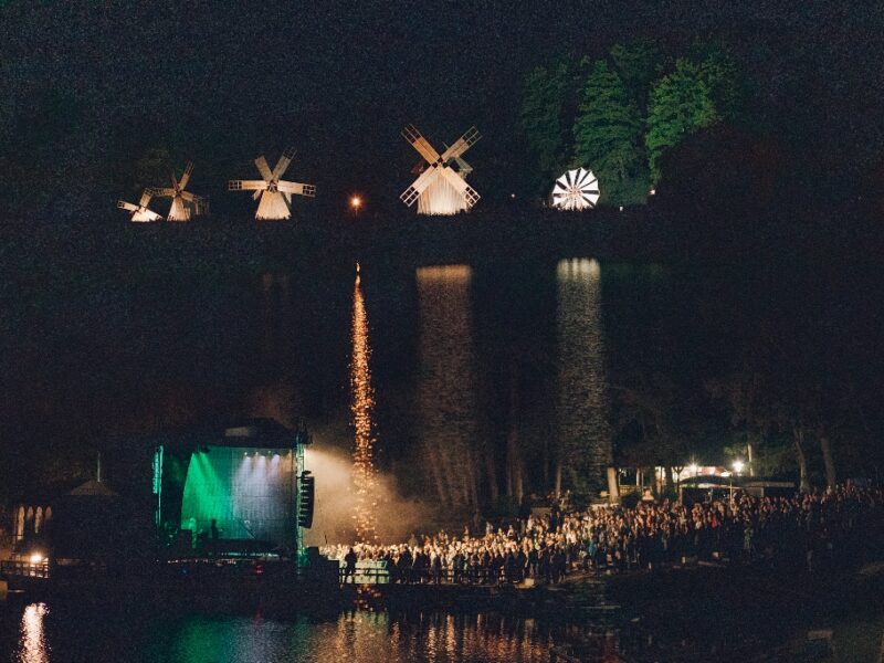 peste 10.000 de vizitatori în weekend-ul trecut la muzeul în aer liber. cei mai mulți la astra rock festival (foto)