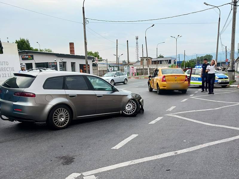 șofer de 72 de ani, rănit într-un accident pe strada autogării din sibiu