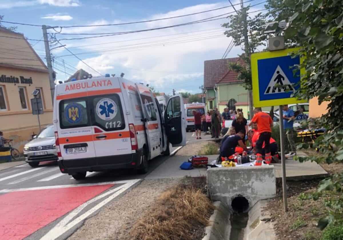 Accident grav la Ruși. Femeie lovită în plin de o mașină (update)