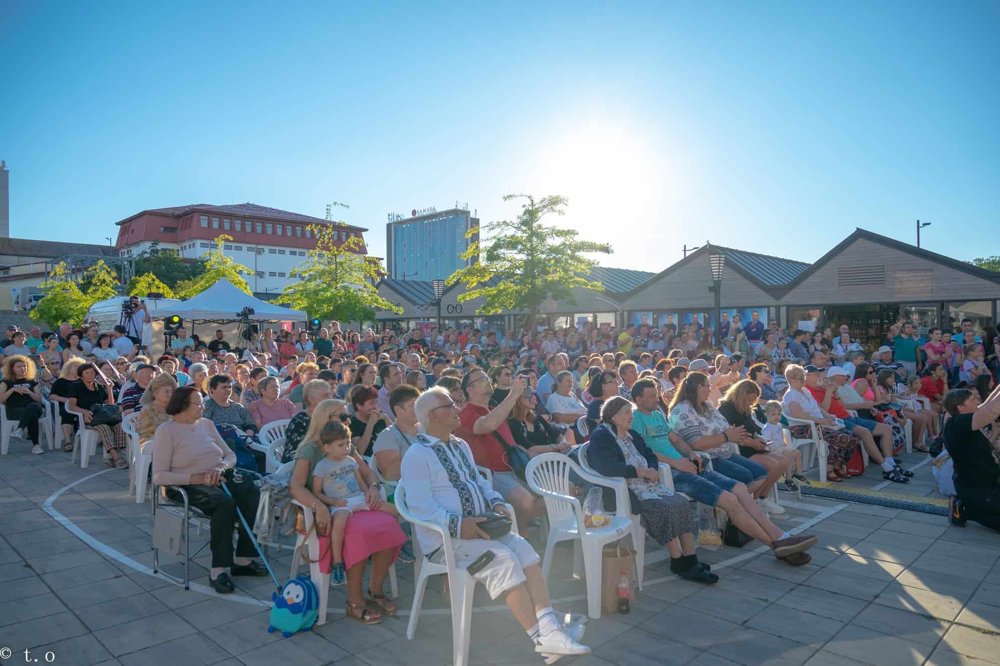 cinema în parcul sub arini, concert pe acoperiș la mall și drumeții în făgăraș, în wekeend, la sibiu