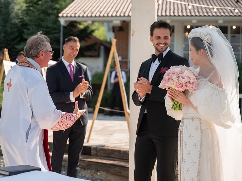 adi cosma și chen ying ying au făcut nunta anului la sibiu. cei doi sunt celebri în china și au milioane de fani! (foto)