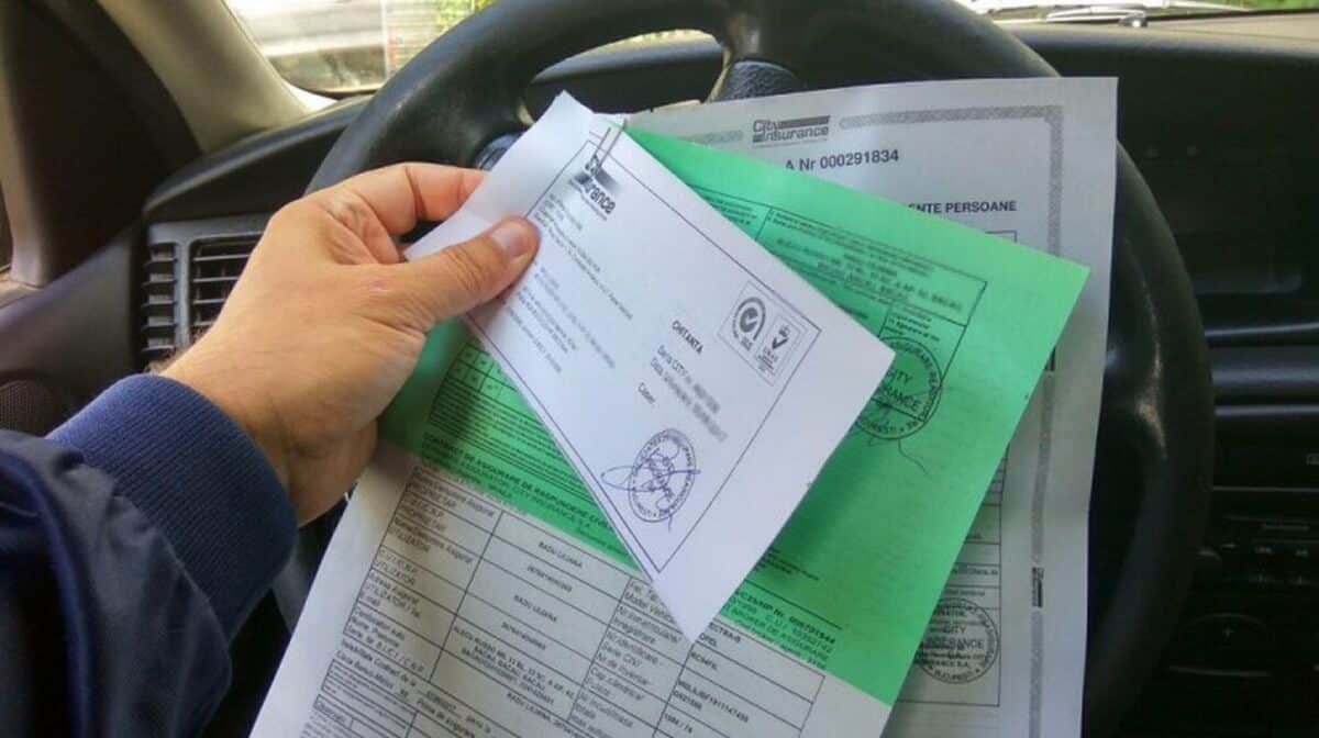 șoferii din două județe din românia plătesc cu 40 la sută mai mult pentru polița rca