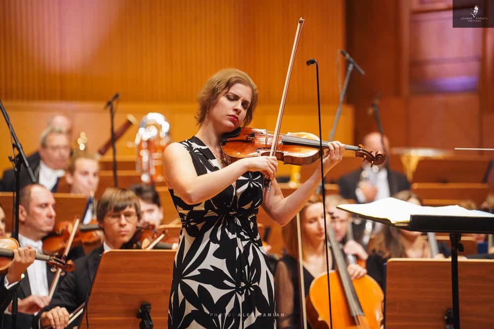 Filarmonica de Stat Sibiu, aplaudată la scenă deschisă la București (foto)