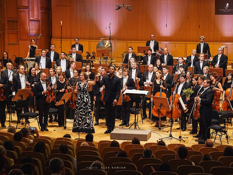 filarmonica de stat sibiu, aplaudată la scenă deschisă la bucurești (foto)