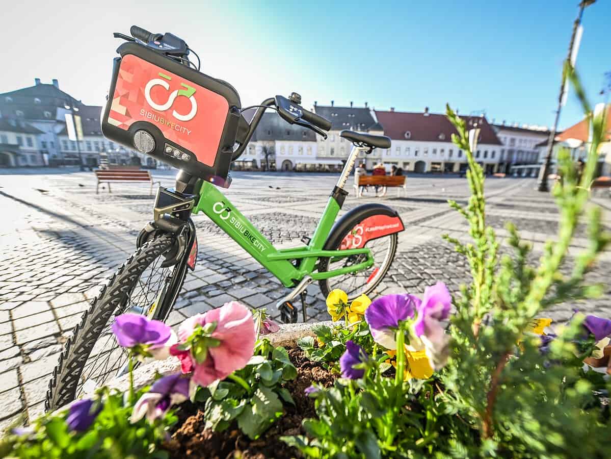 Sibiu Bike City se extinde cu opt stații inteligente și o sută de biciclete