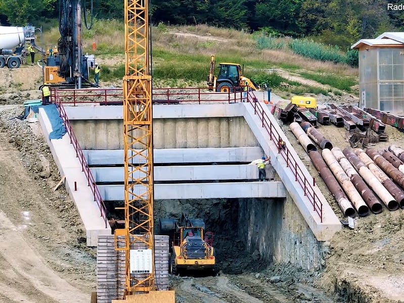 porr începe lucrările la tunelul de la momaia de pe autostrada sibiu – pitești (video)