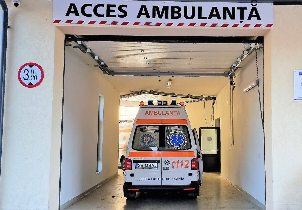 ambulanță nouă pentru saj sibiu. prețul este pe măsură