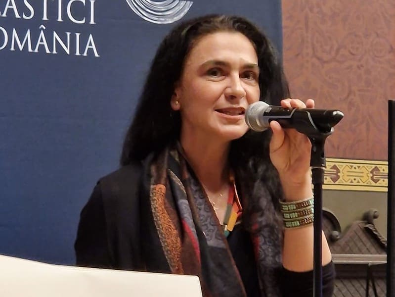 sibianca geanina ionescu, premiată pentru artă plastică religioasă şi restaurare, la timişoara