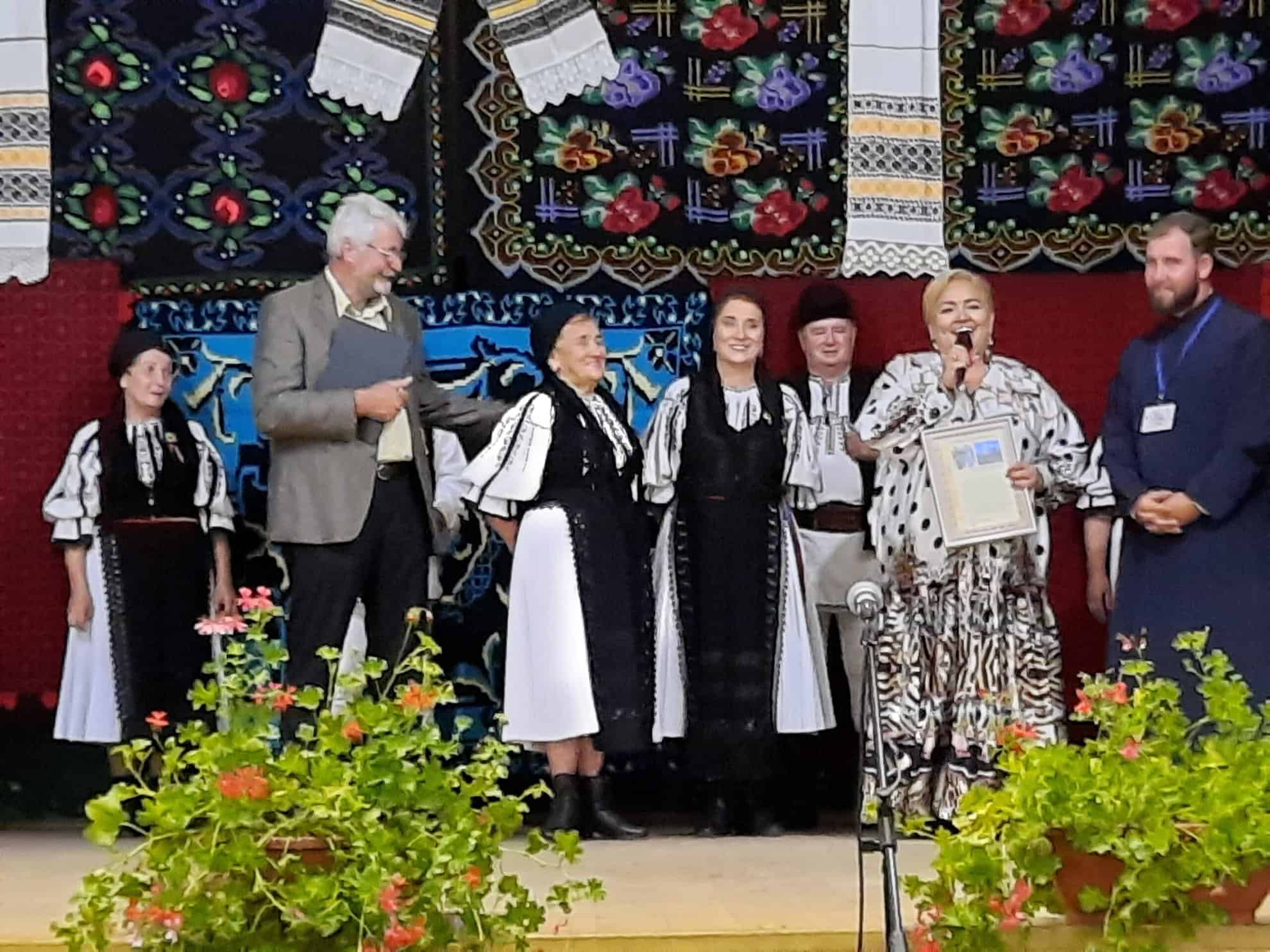 Doamna Silvia Macrea Senior – cetățean de onoare al comunei Bârghiș (foto)