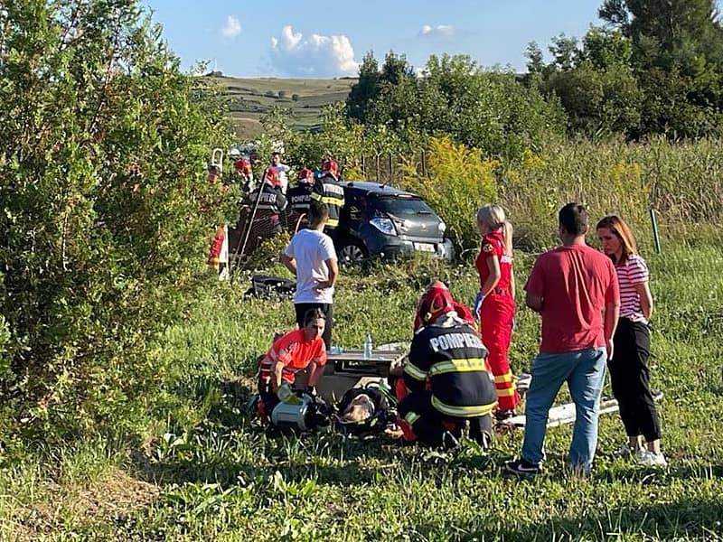 update. accident grav între ruși și șeica mare. un bărbat descarcerat și alți trei răniți duși la spital (foto)