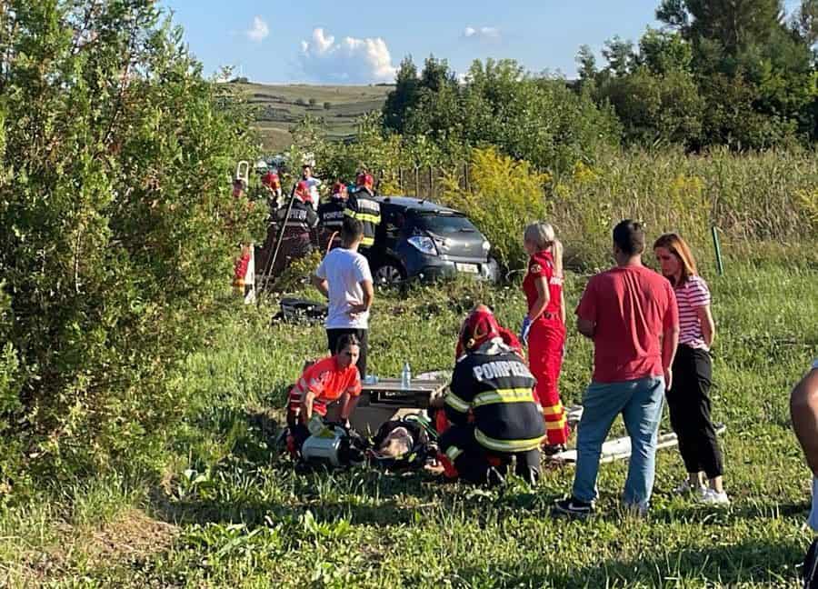 Update. Accident grav între Ruși și Șeica Mare. Un bărbat descarcerat și alți trei răniți duși la spital (foto)