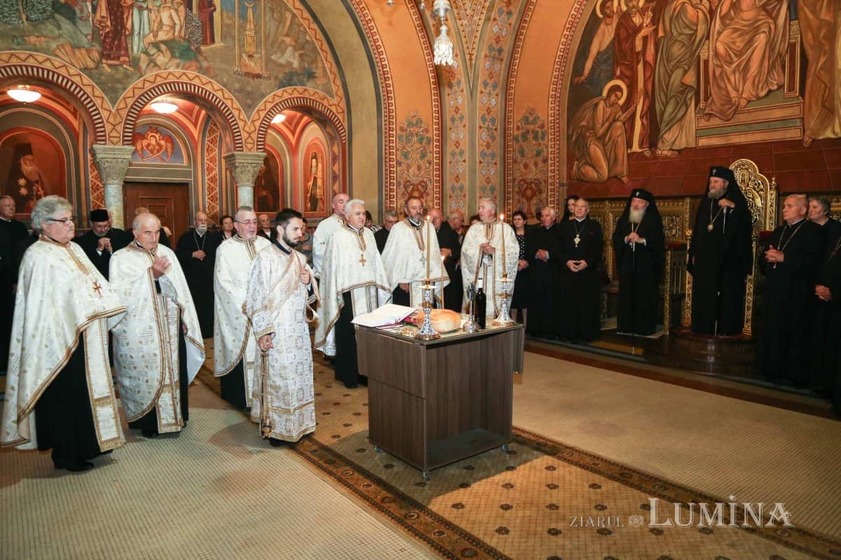 Revedere după 45 de ani de la absolvire la Facultatea de Teologie din Sibiu (foto)