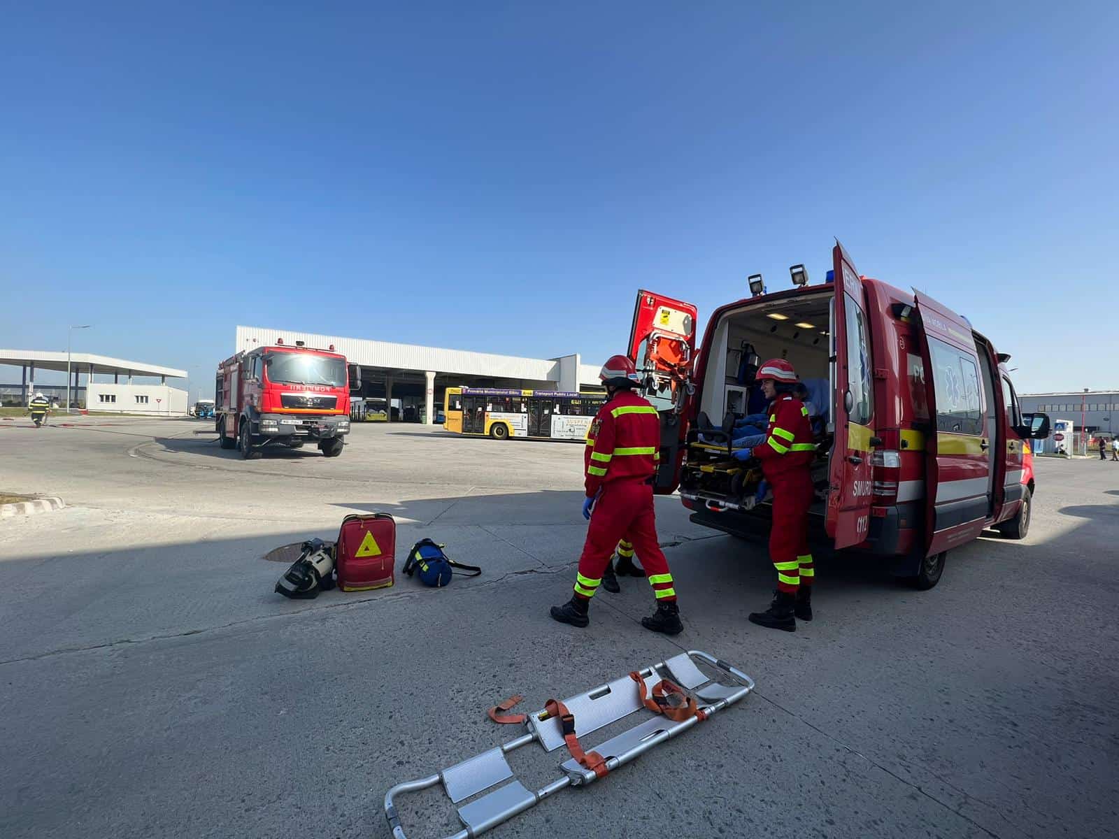 Exercițiu de amploare la Tursib. A fost simulat un incendiu cu victime (foto)