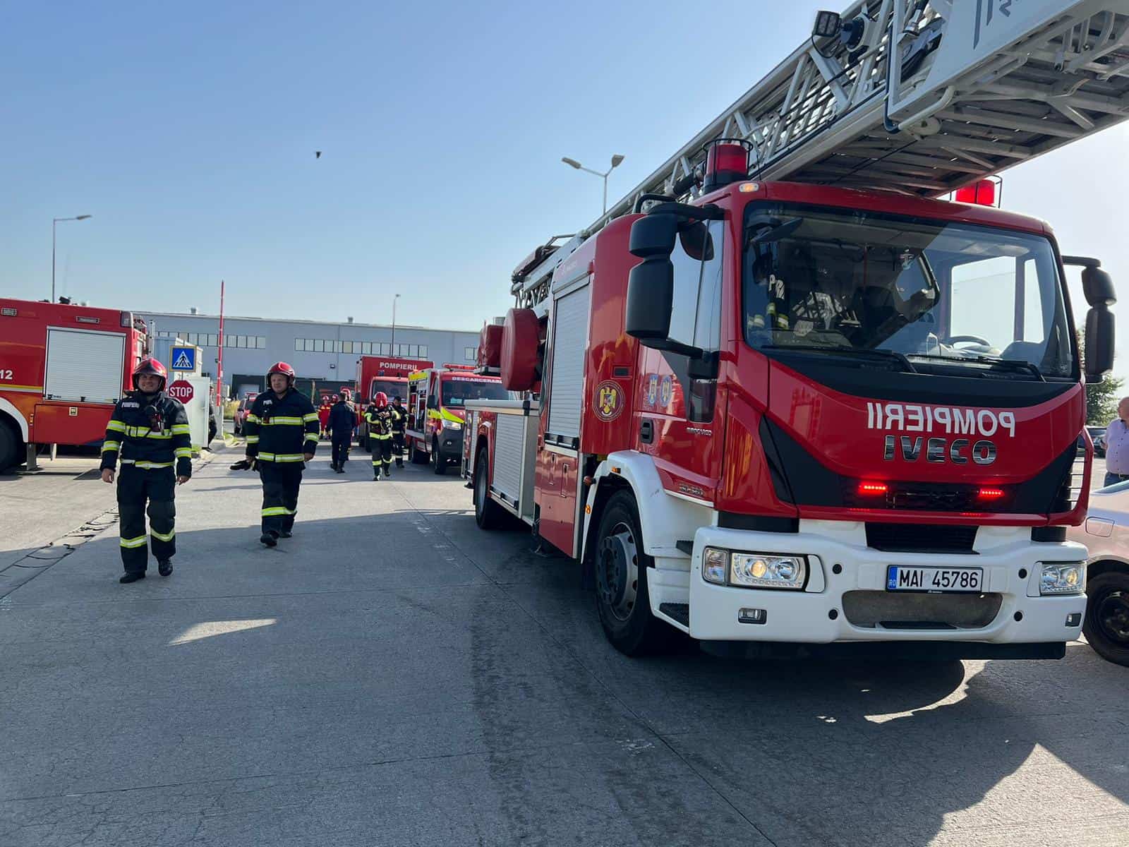 Exercițiu de amploare la Tursib. A fost simulat un incendiu cu victime (foto)