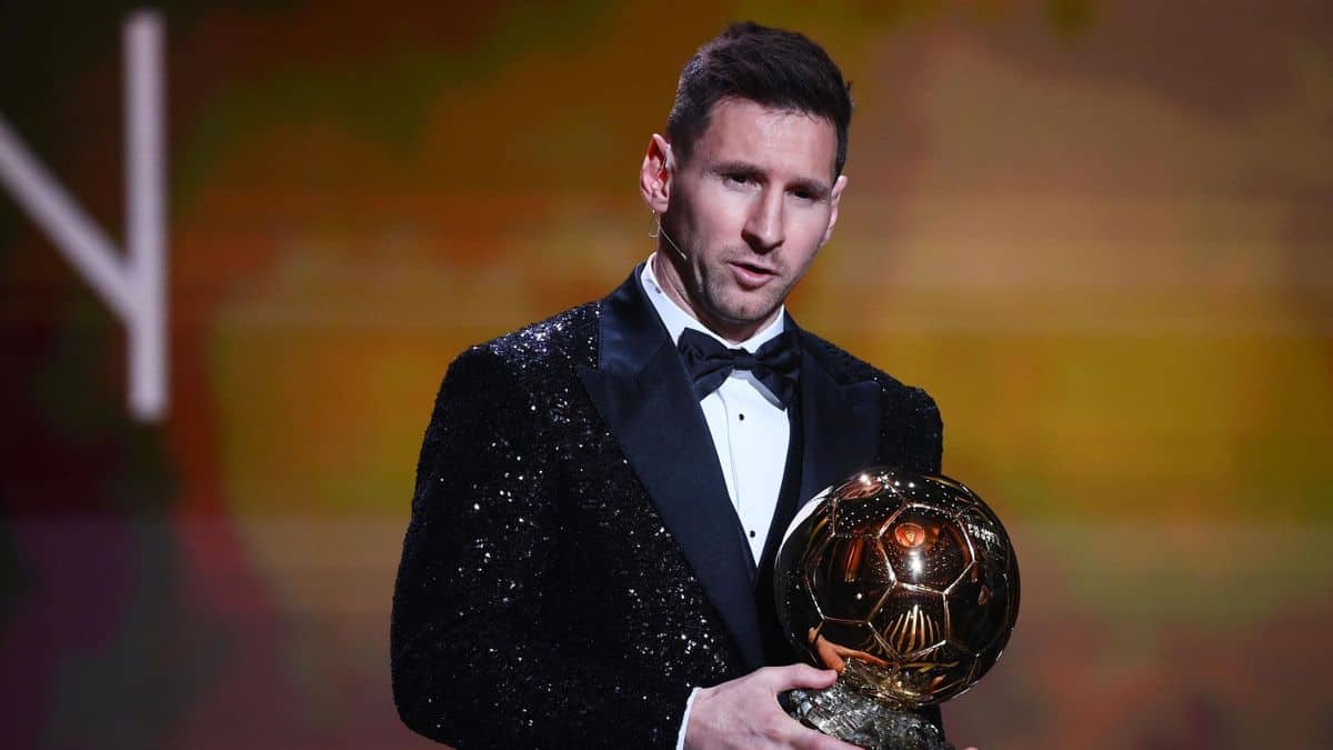 messi câștigă al optulea balon de aur, după succesul cu argentina la campionatul mondial