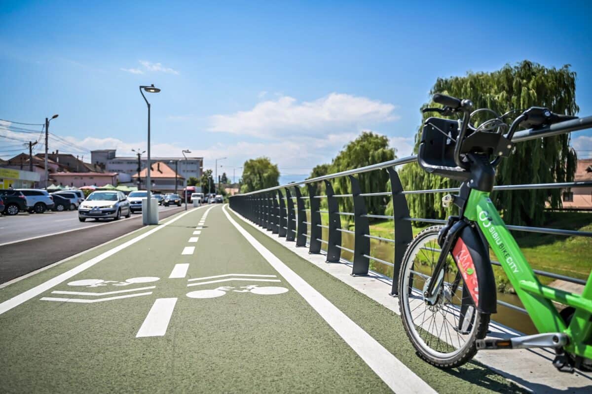 Sibiul, printre orașele în care locuitorii se deplasează mai ușor cu bicicleta