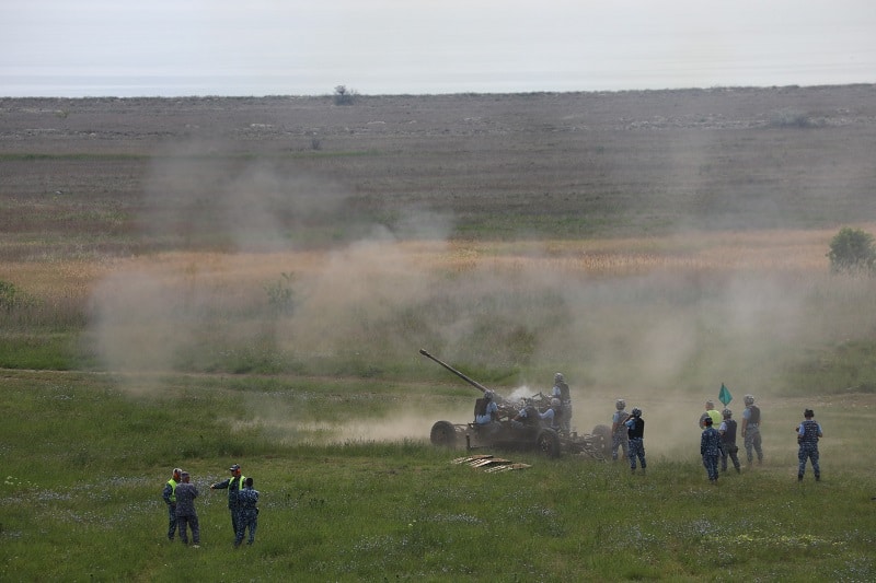 nouă militari răniți în timpul unui exercițiu de instruire cu grenade. unul este în stare gravă