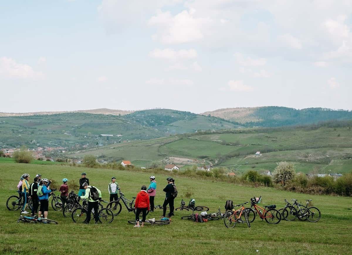 sibienii invitați la o ”tură în natură”. traseul cicloturistic "mocănița - valea hârtibaciului" redeschis