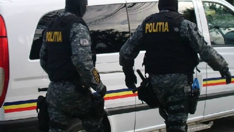 traficant de droguri, săltat de mascați la copșa mică. a vândut iarbă în ultimii 3 ani în județul sibiu