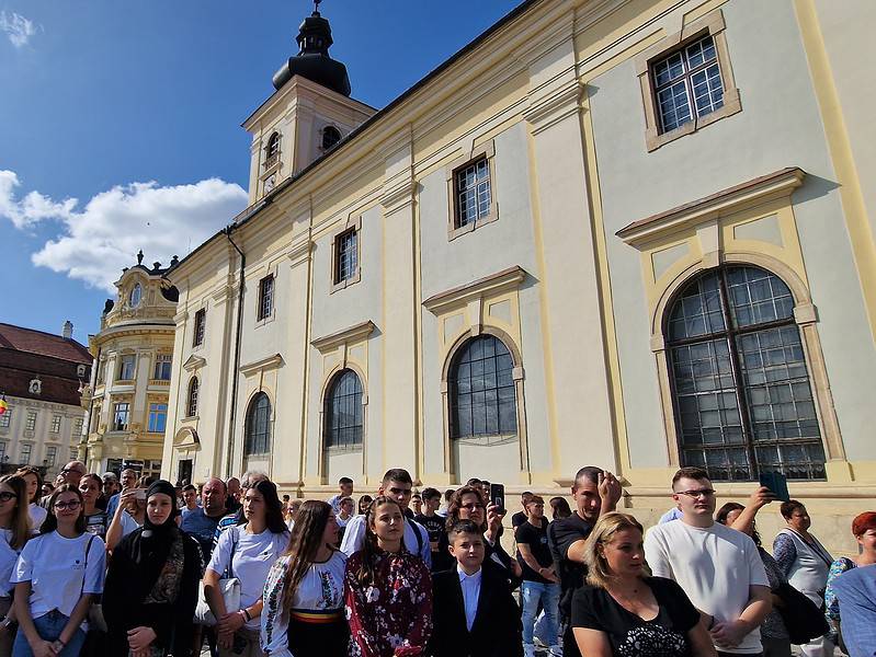 proiect de lege pentru ca studenții să voteze la alegerile locale unde au reședința