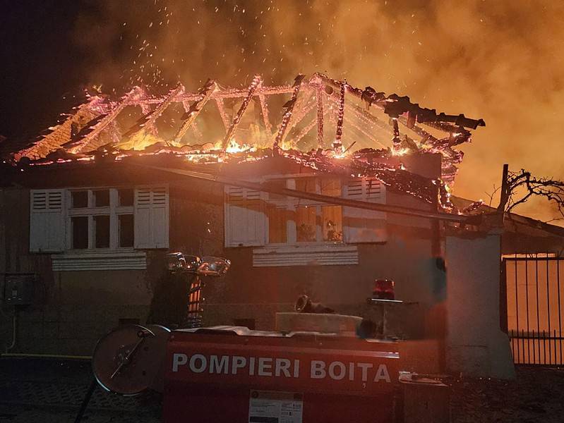 Primăria și preotul din Boița îndeamnă sibienii să sprijine familiile afectate de incendiu. „Nea Voicuț e în ceruri, dar noi avem o datorie”