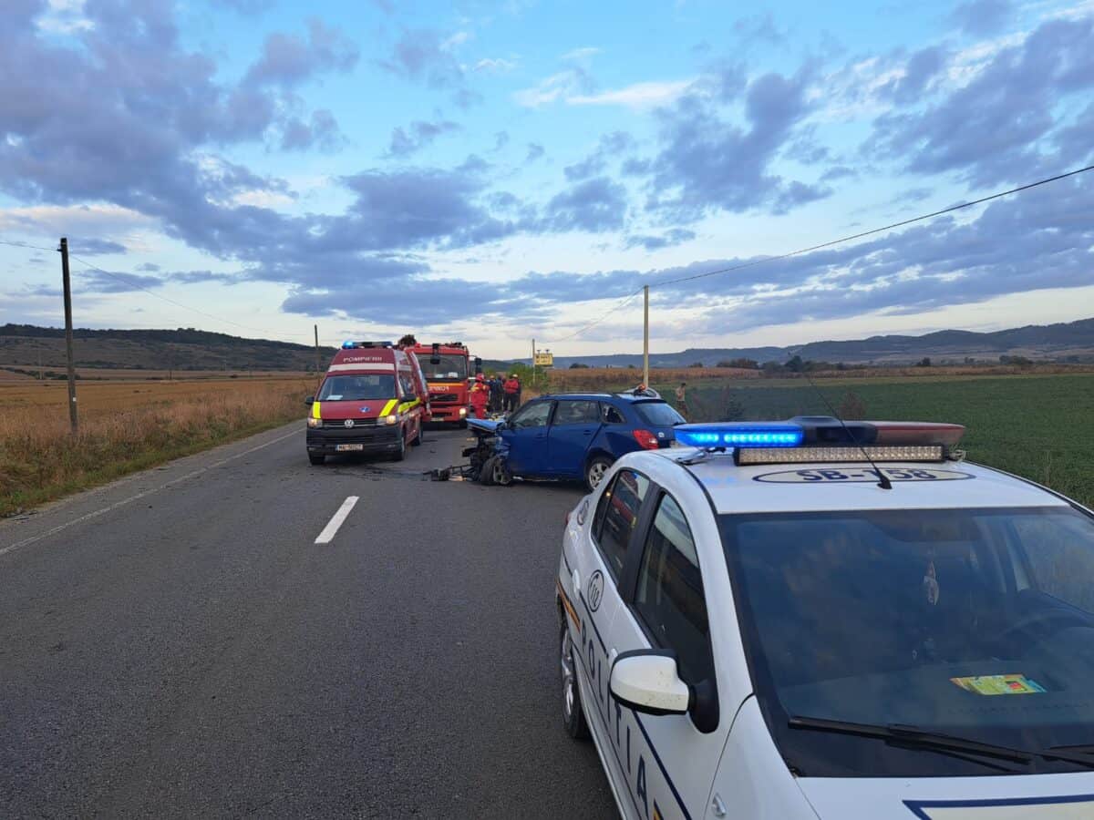 Accident grav în Laslea. A fost solicitat elicopterul Smurd (foto)