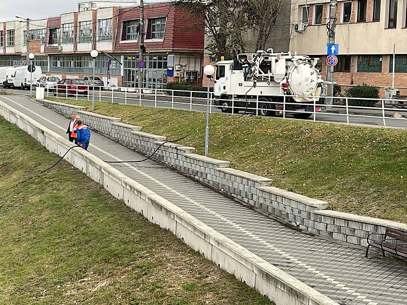 alarmă falsă despre o posibilă poluare a râului cibin. apă canal a realizat o lucrare de igienizare