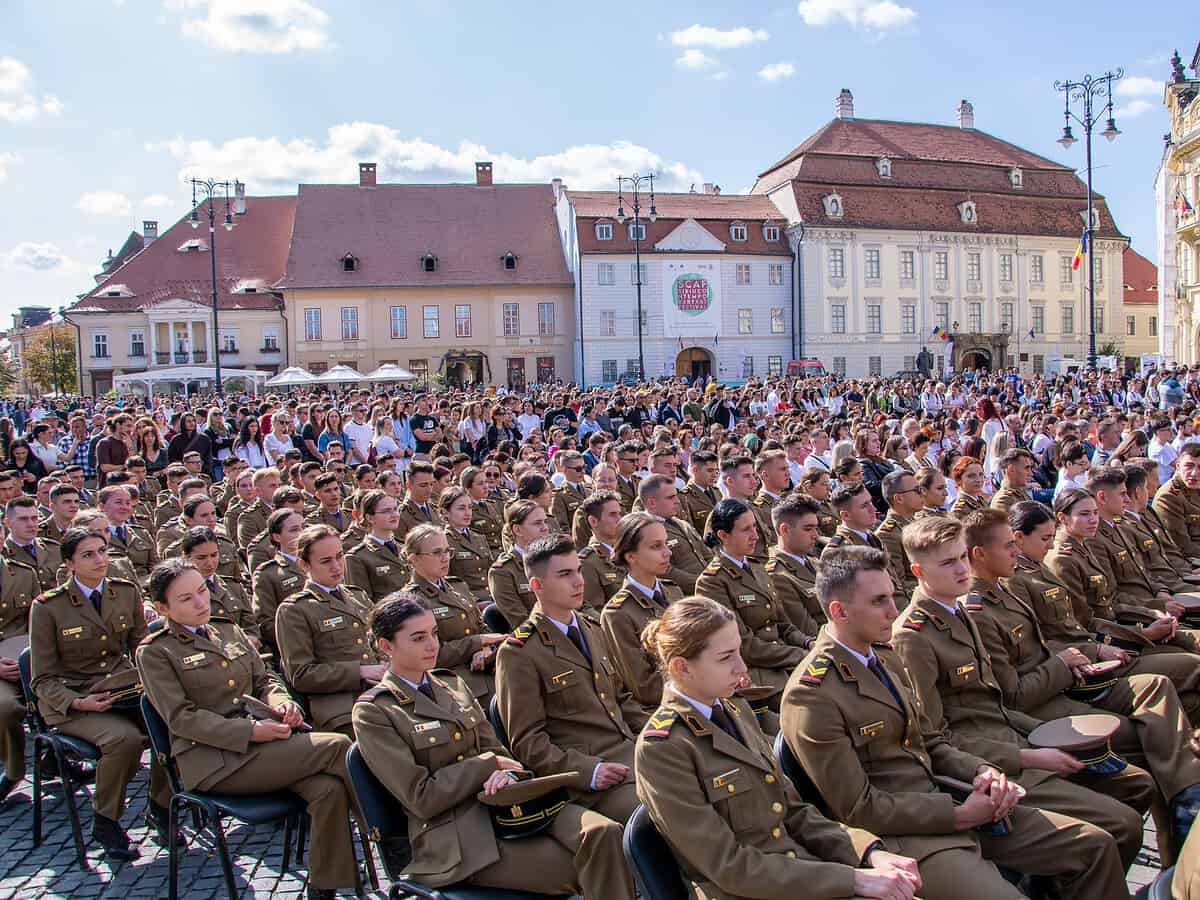 clipe emoționante pentru studenții de la aft sibiu la începerea noului an universitar (foto)