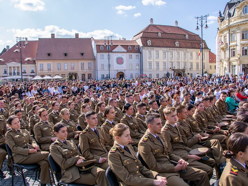 clipe emoționante pentru studenții de la aft sibiu la începerea noului an universitar (foto)