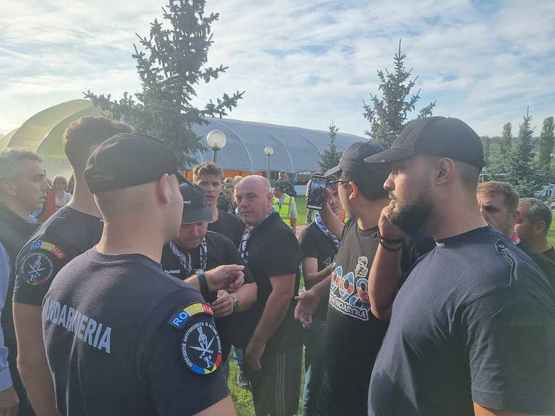 jandarmi anchetați pentru exces de zel la meciul dintre cisnădie și vâlcea. jandarmeria sibiu: ”intervenția acestora a fost disproporționată”