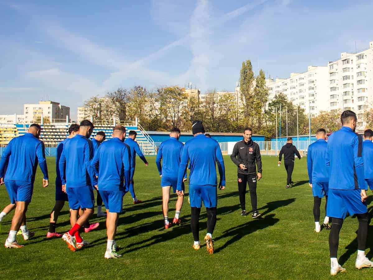 s-a stabilit programul televizărilor din următoarele cinci etape în superliga. detalii despre meciurile celor de la fc hermannstadt