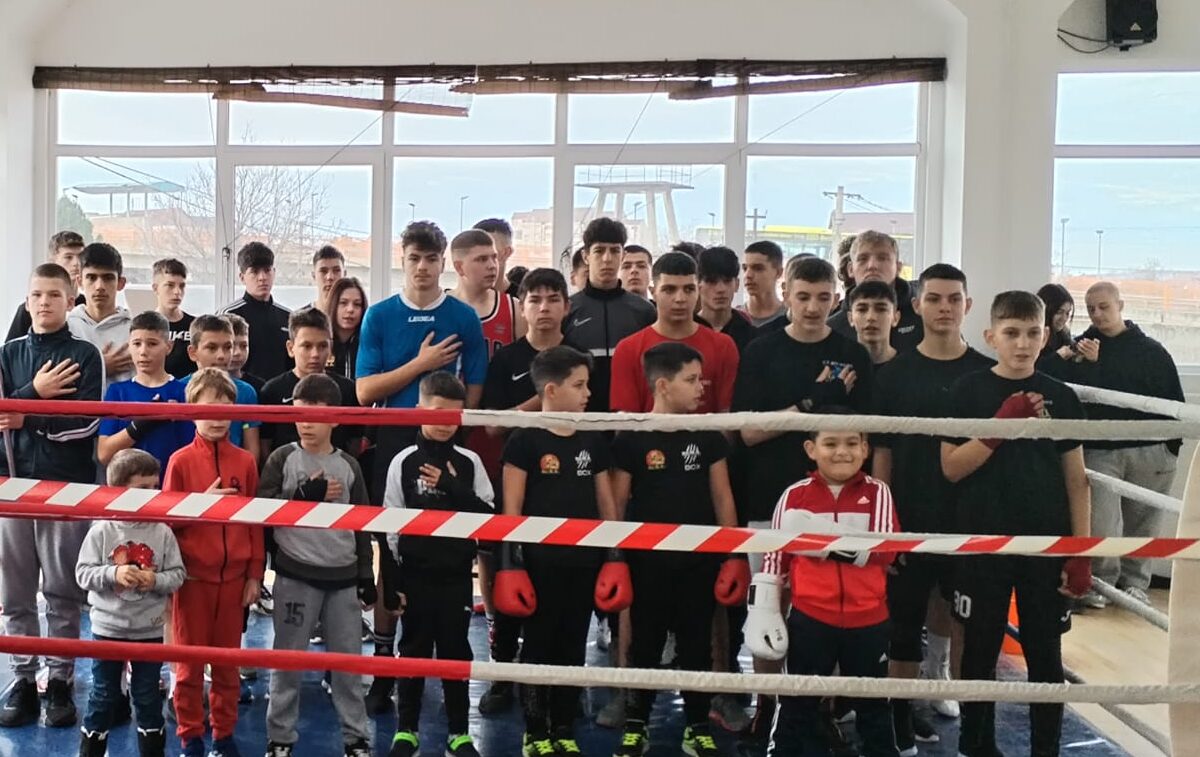 Peste 50 de copii au fost în ring la Cupa 1 Decembrie la box. Adrian Felseghi: ”Dorim să promovăm acest sport” (foto)