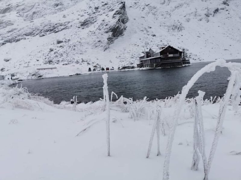 cod galben de vânt la munte în sibiu. a nins la bâlea lac